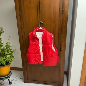 Angel Cult red puffer vest full zip fuzzy lining 💯 poly side pockets size 1XL